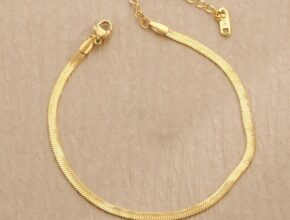 한국자산금거래소 KAGE 18K 볼륨 스퀘어 뱅글 팔찌 7.9g2캐럿 귀걸이